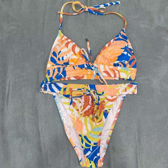 Revolve Venus Swim Sporty High Cut Bikini XS/4 - Picture 2 of 4